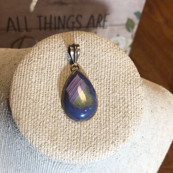 Pretty Colorful Pendant - Picture 4 of 9